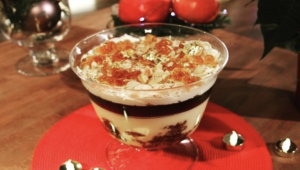 Edible Gold Christmas Pudding Trifle